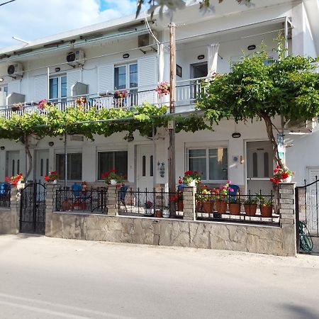 Anna Maria Studios Потос Екстер'єр фото