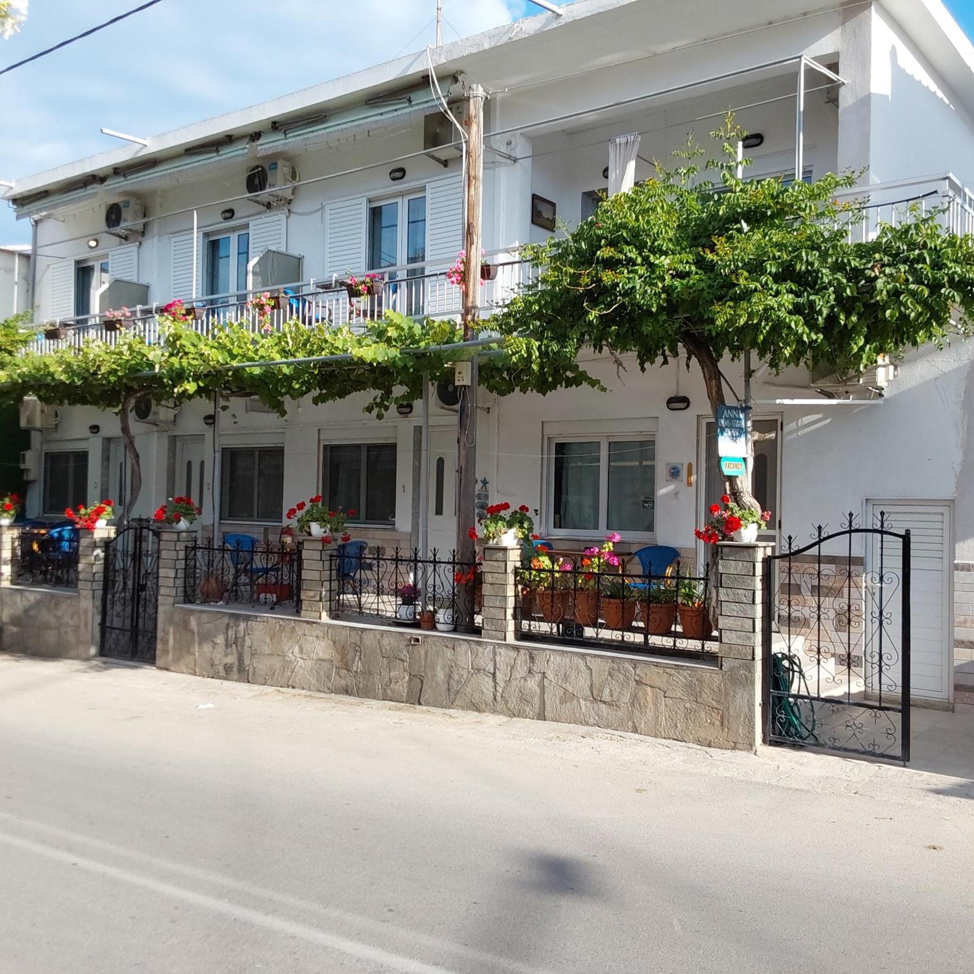 Anna Maria Studios Потос Екстер'єр фото